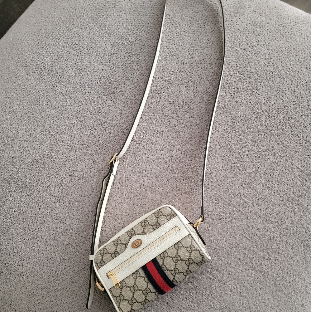 Authentic Gucci crossbody ~cream, brown, and signature blue and red strip